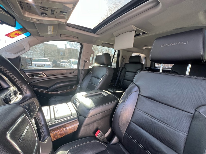 GMC Yukon Denali 4WD 2015