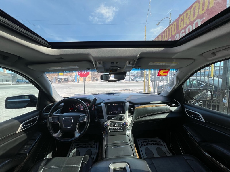 GMC Yukon Denali 4WD 2015