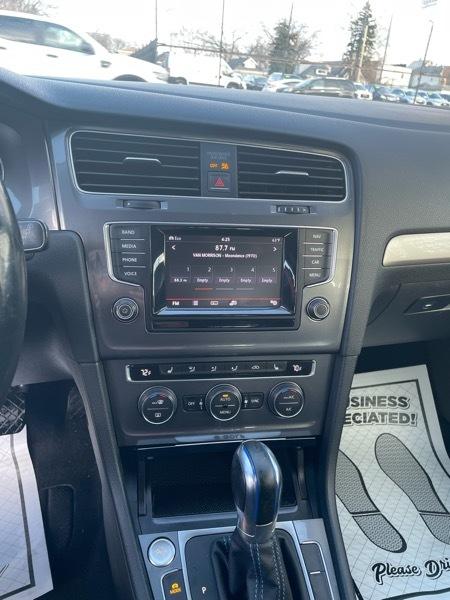 Volkswagen e-Golf SEL Premium 2015