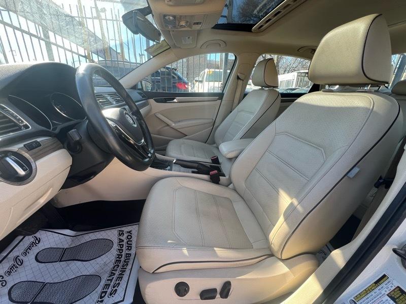 Volkswagen Passat SE w/Technology 2017