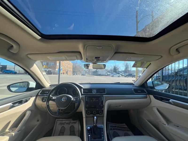 Volkswagen Passat SE w/Technology 2017