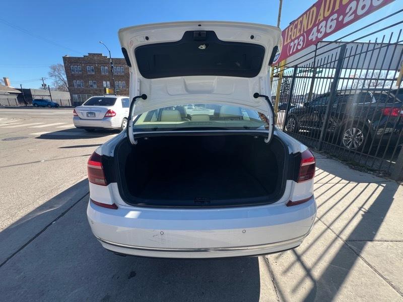 Volkswagen Passat SE w/Technology 2017