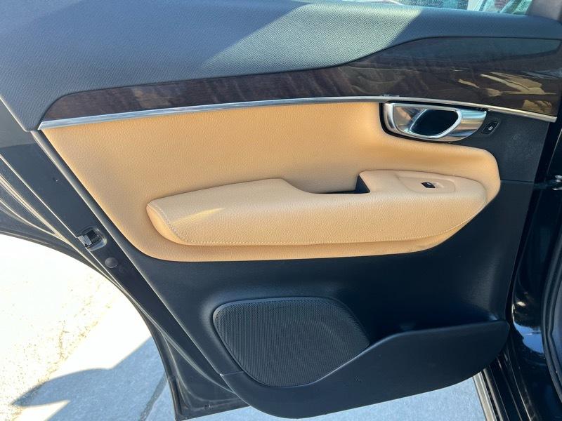 Volvo XC90 T6 Momentum AWD 2016