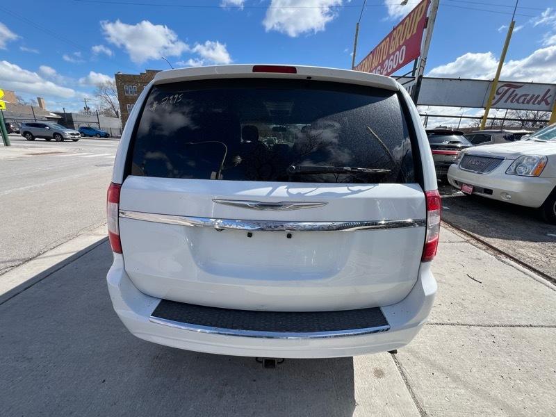 Chrysler Town & Country Touring 2016