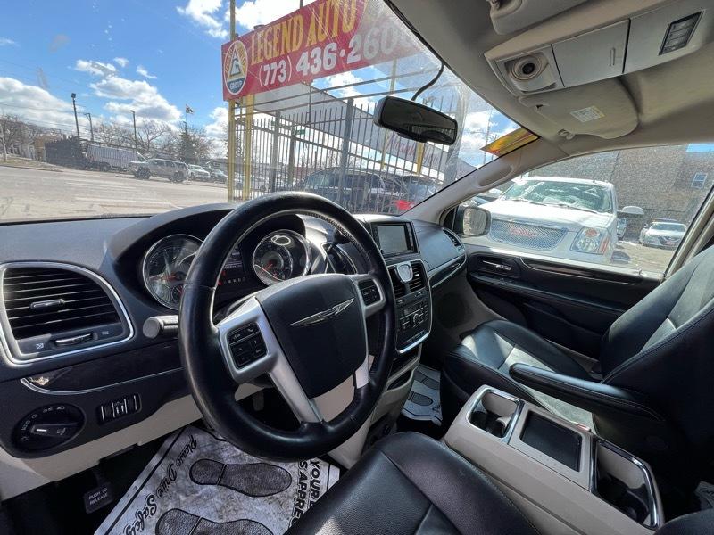 Chrysler Town & Country Touring 2016