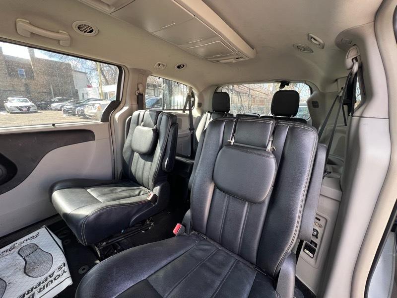 Chrysler Town & Country Touring 2016