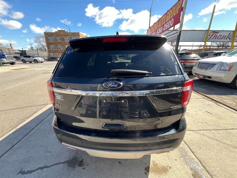 Ford Explorer XLT 4WD 2017