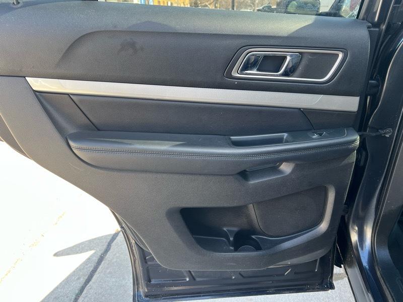 Ford Explorer XLT 4WD 2017