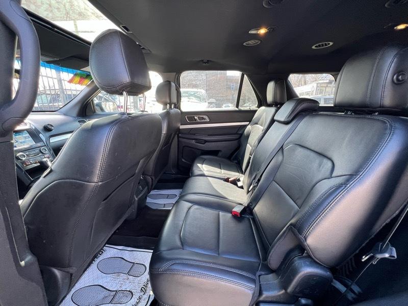 Ford Explorer XLT 4WD 2017