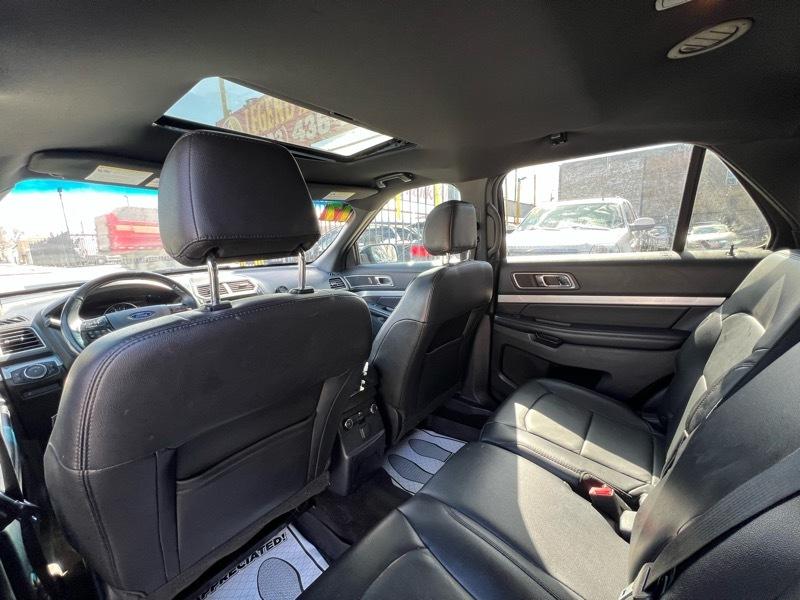 Ford Explorer XLT 4WD 2017