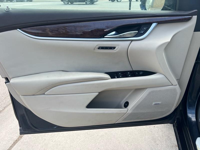 Cadillac XTS Luxury AWD 2014