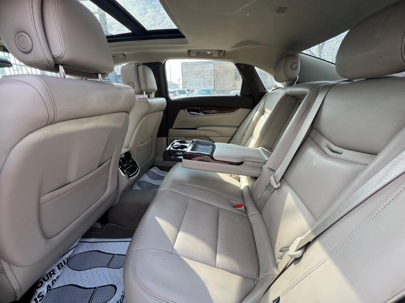 Cadillac XTS Luxury AWD 2014