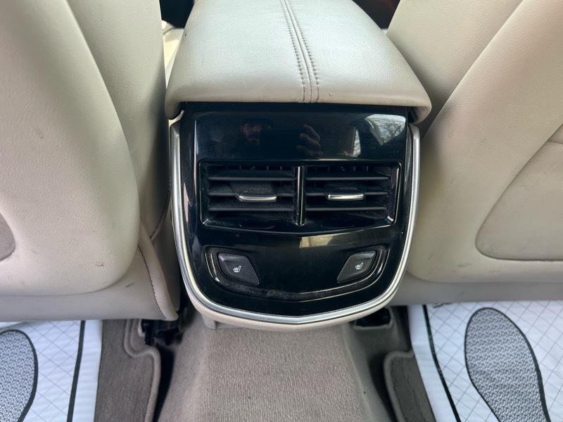 Cadillac XTS Luxury AWD 2014