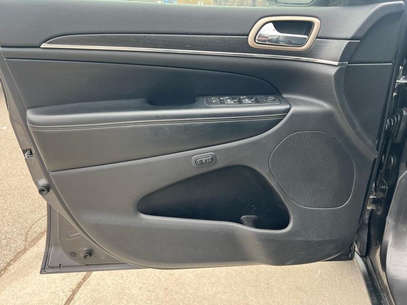 Jeep Grand Cherokee Limited 4WD 2015