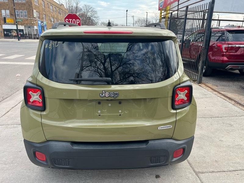 Jeep Renegade Latitude FWD 2015