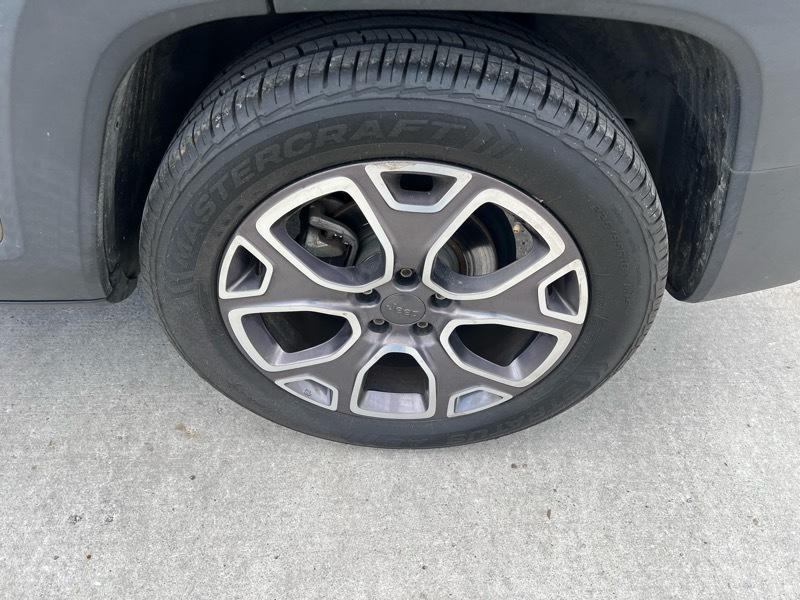 Jeep Renegade Latitude FWD 2015