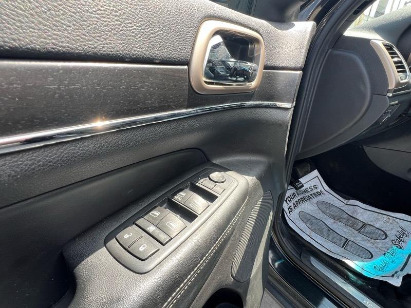 Jeep Grand Cherokee Limited 4WD 2015