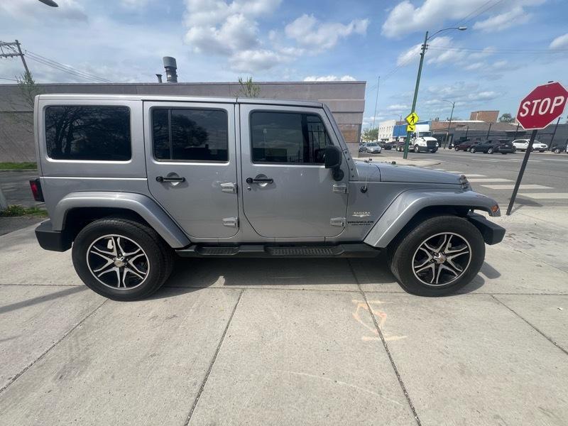 Jeep Wrangler Unlimited Sahara 4WD 2014