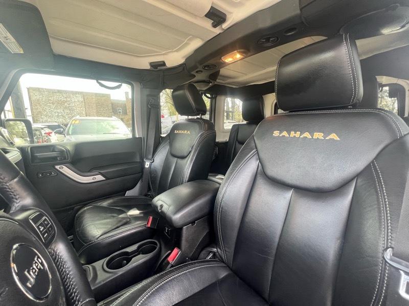 Jeep Wrangler Unlimited Sahara 4WD 2014