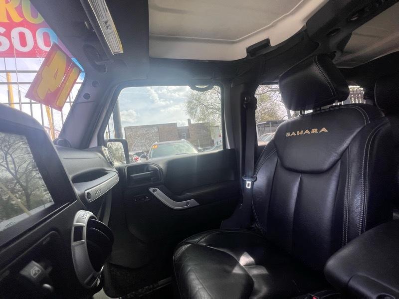 Jeep Wrangler Unlimited Sahara 4WD 2014