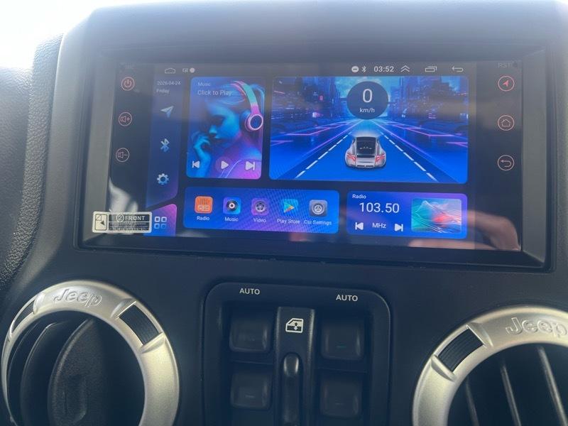 Jeep Wrangler Unlimited Sahara 4WD 2014