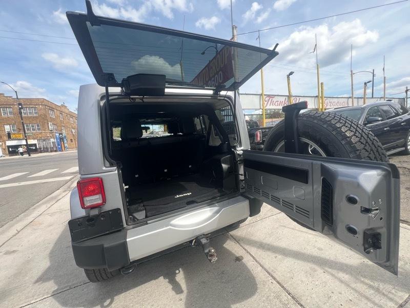 Jeep Wrangler Unlimited Sahara 4WD 2014