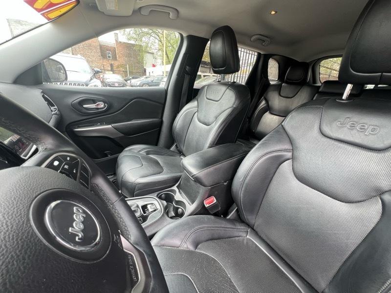 Jeep Cherokee Limited FWD 2019