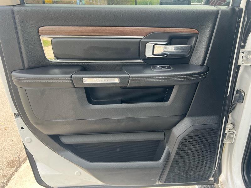 RAM 1500 Laramie Crew Cab SWB 4WD 2017