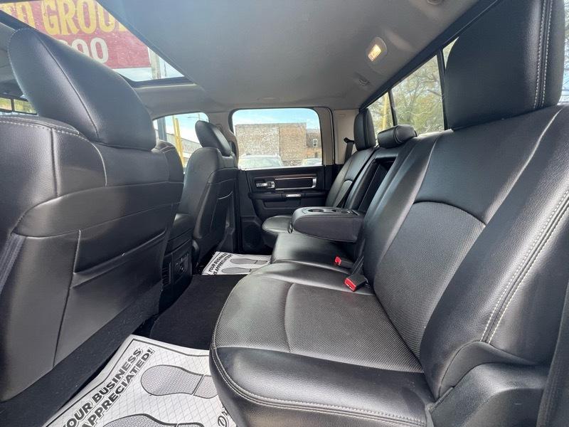 RAM 1500 Laramie Crew Cab SWB 4WD 2017