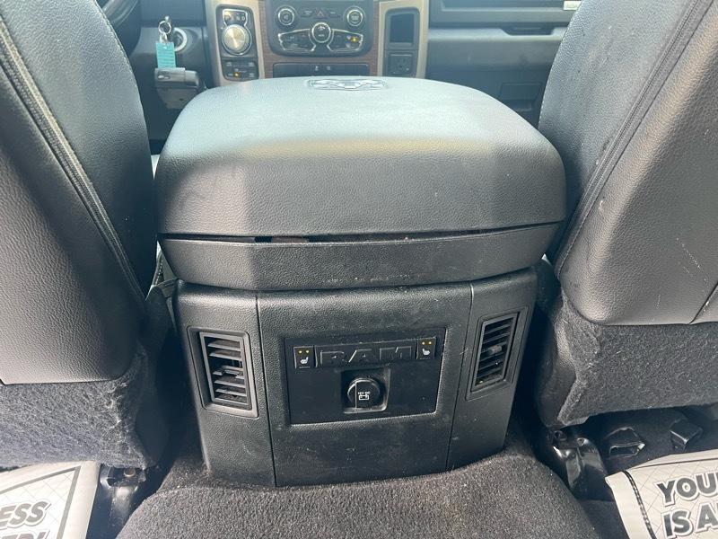 RAM 1500 Laramie Crew Cab SWB 4WD 2017