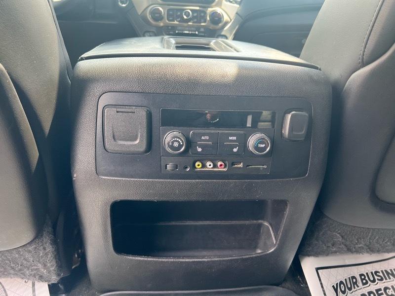 GMC Yukon Denali XL 4WD 2015