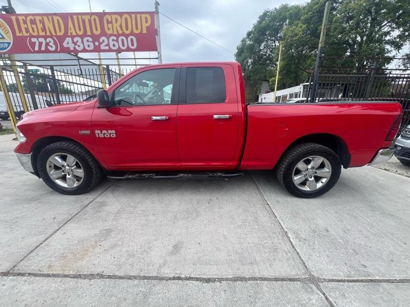 RAM 1500 SLT Quad Cab 4WD 2016