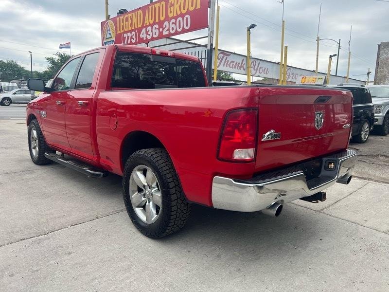 RAM 1500 SLT Quad Cab 4WD 2016