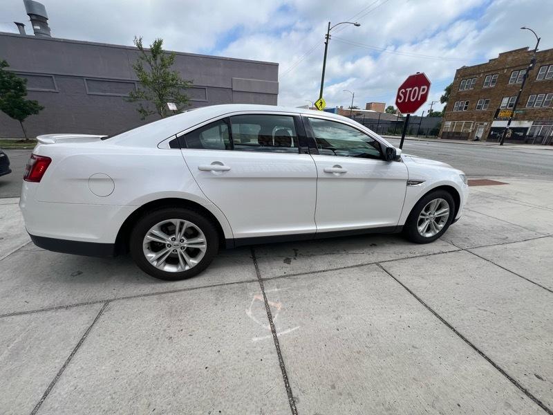 Ford Taurus SEL FWD 2015