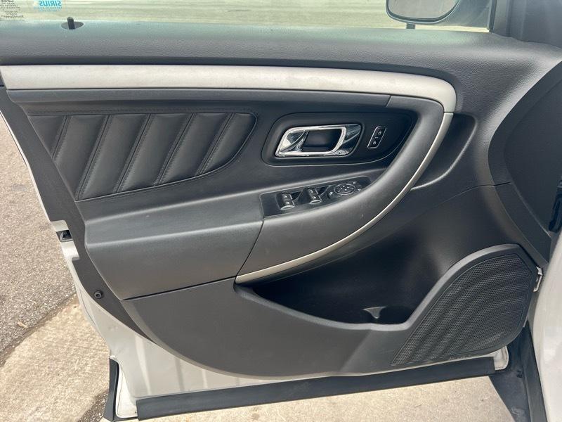 Ford Taurus SEL FWD 2015