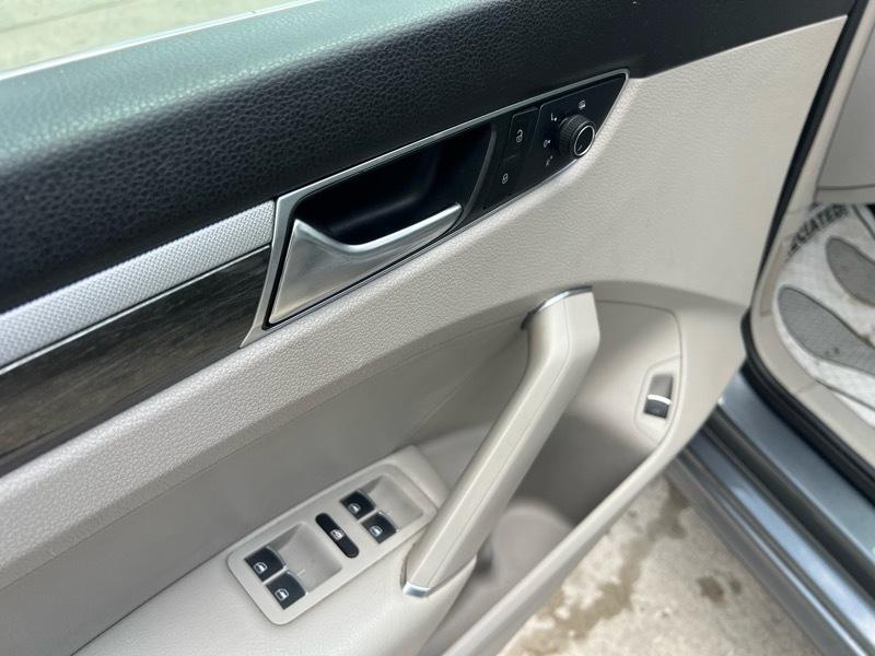 Volkswagen Passat SE 6A 2017