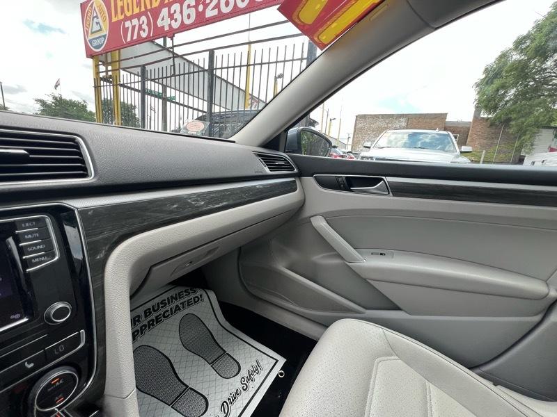 Volkswagen Passat SE 6A 2017