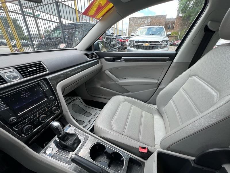 Volkswagen Passat SE 6A 2017