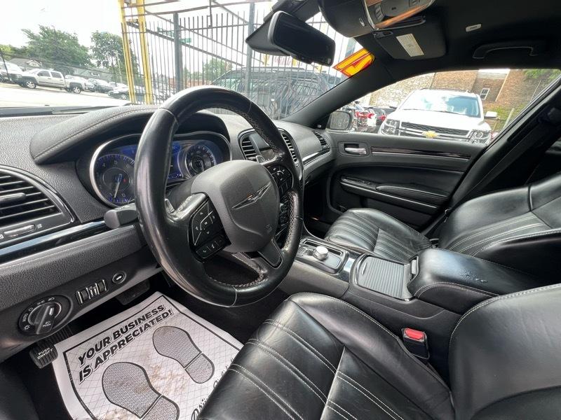 Chrysler 300 S V6 RWD 2021