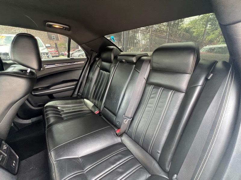 Chrysler 300 S V6 RWD 2021
