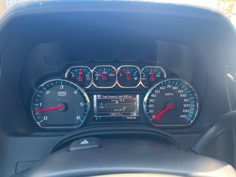Chevrolet Suburban LT 4WD 2016