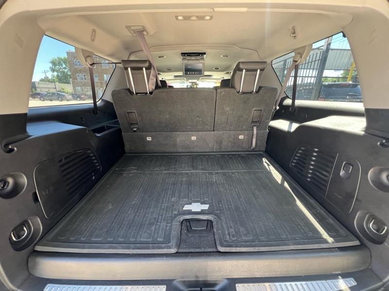 Chevrolet Suburban LT 4WD 2016