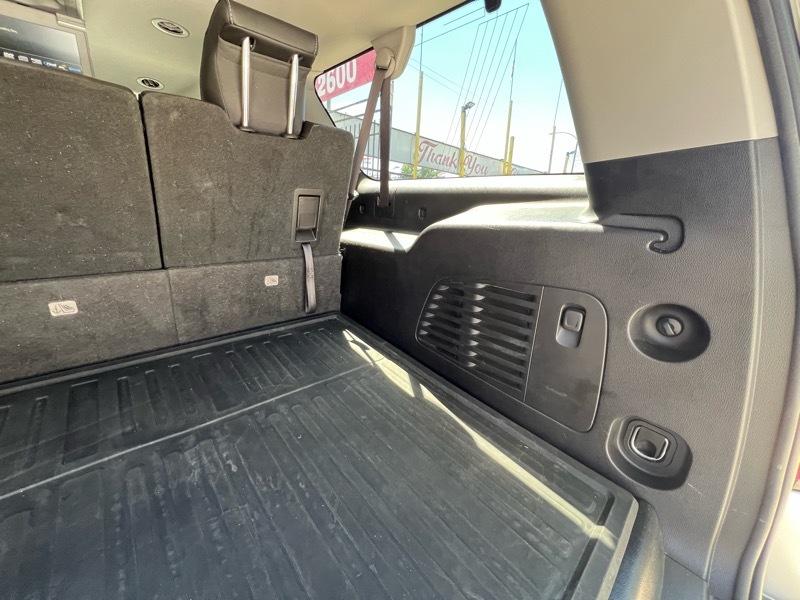 Chevrolet Suburban LT 4WD 2016