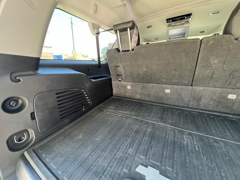Chevrolet Suburban LT 4WD 2016