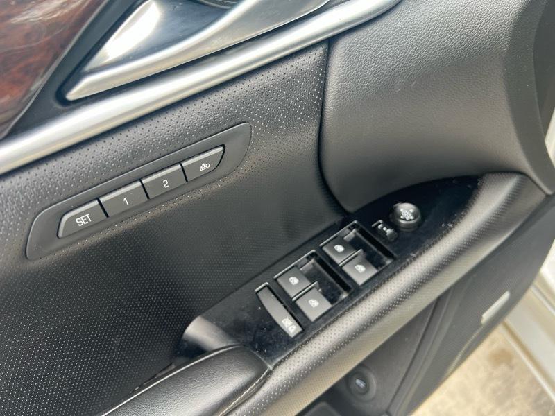 Cadillac XTS Luxury AWD 2014