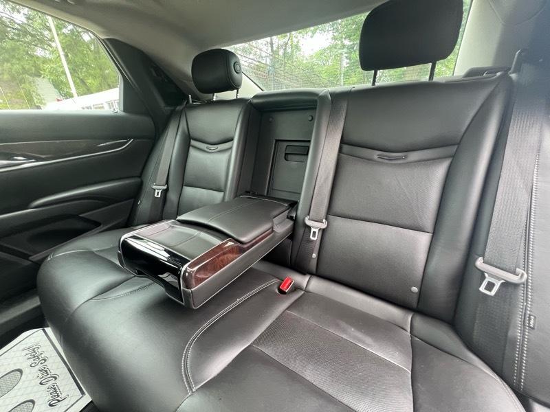 Cadillac XTS Luxury AWD 2014
