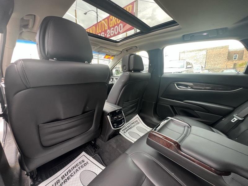 Cadillac XTS Luxury AWD 2014