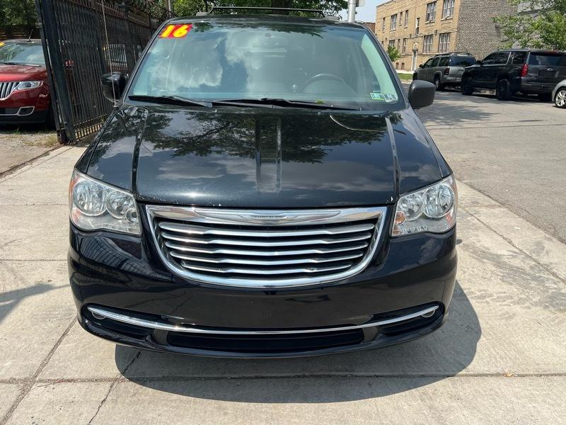 Chrysler Town & Country Touring 2016