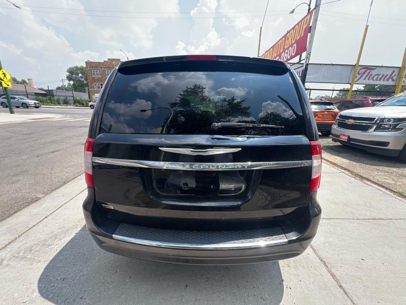 Chrysler Town & Country Touring 2016
