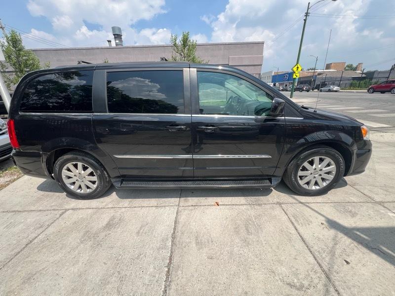 Chrysler Town & Country Touring 2016